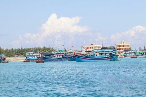 Bến đỗ an toàn cho ngư dân ở Trường Sa