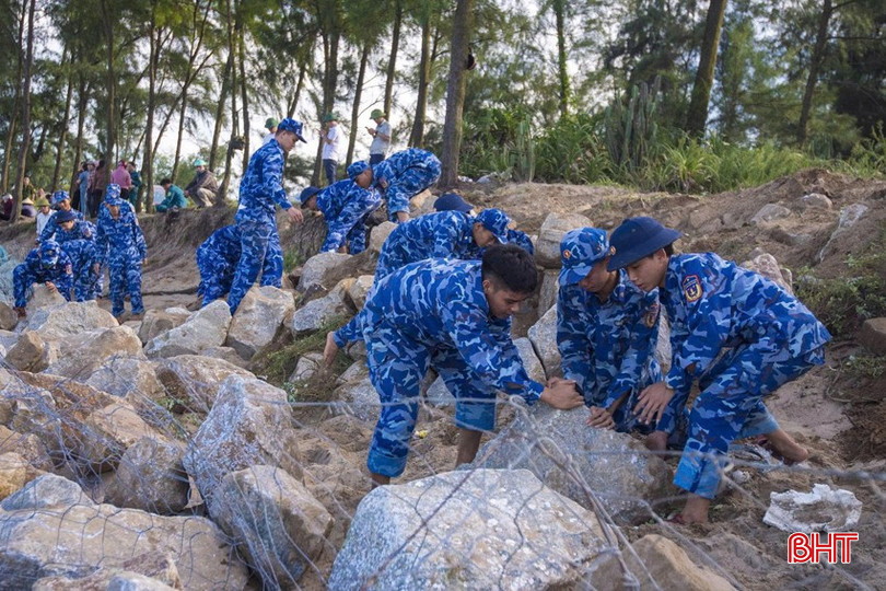 Thủ tướng chỉ đạo quyết liệt ứng phó bão số 5
